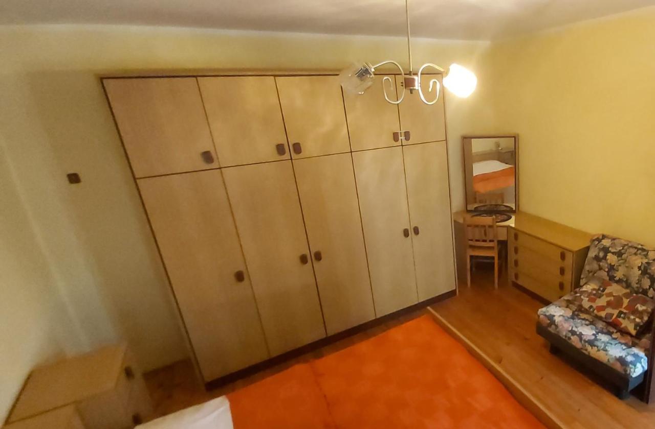 Apartmani Ana Karlobag Luaran gambar